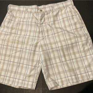 PGA Tour Men's Plaid Flat Front Shorts - Beige and White size 36 Golf